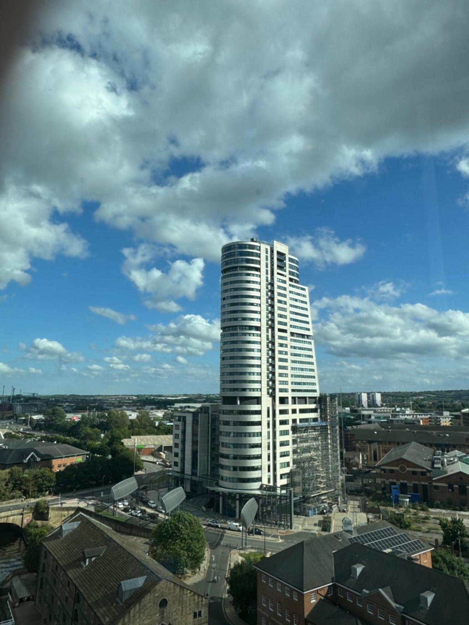 Harvey Nic'S & Designer Quarter 74 Ch Apartment Leeds  Luaran gambar